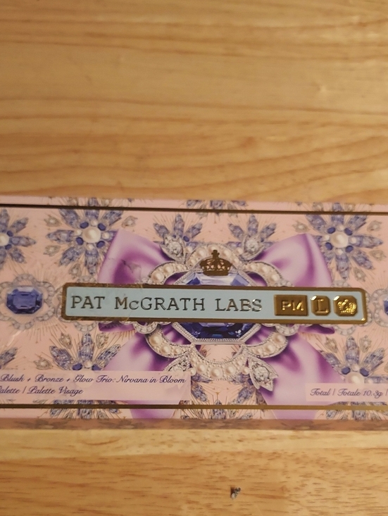 Pat McGrath Other - Pat McGrath Labs Glow Trio Palette - Pink & Purple Decorative Box